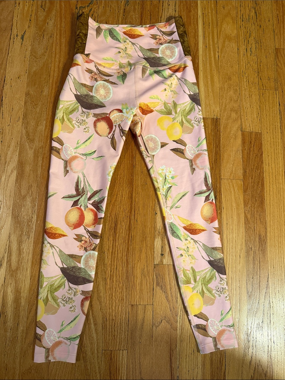 Beyond Yoga High-Rise Citrus Print Leggings